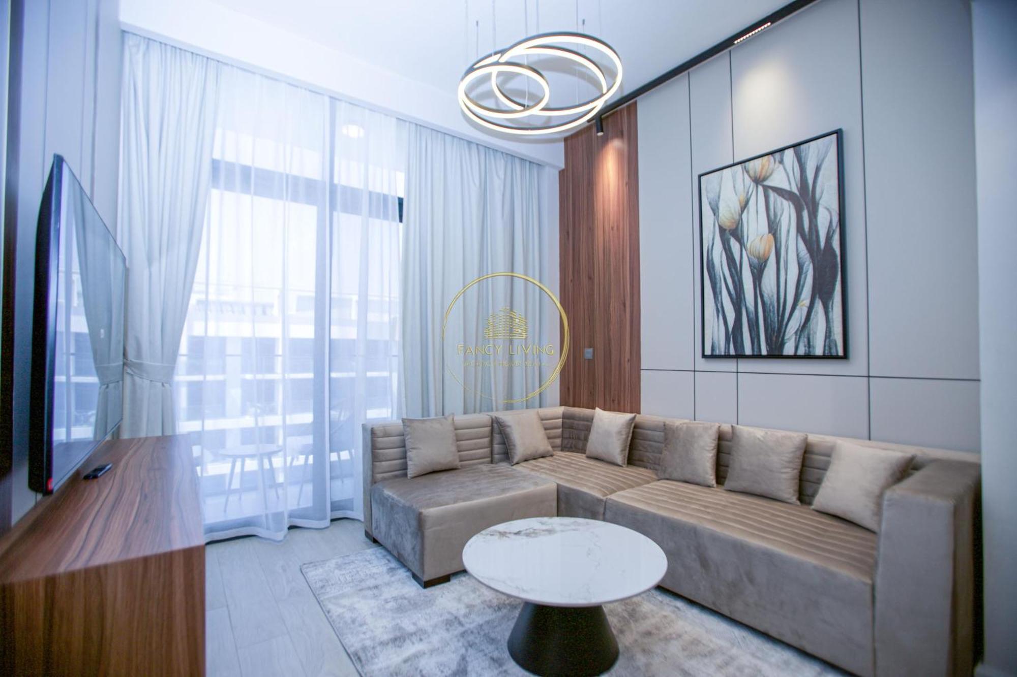 Standard 1bhk Located In Azizi Riviera 48 *