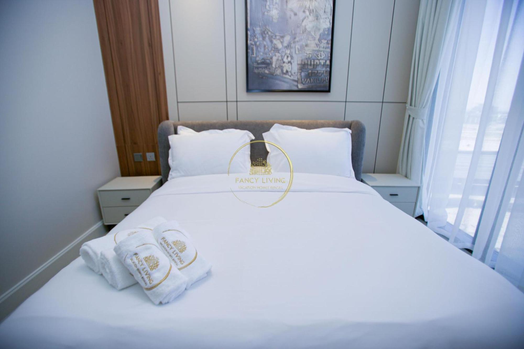 Standard 1bhk Located In Azizi Riviera 48