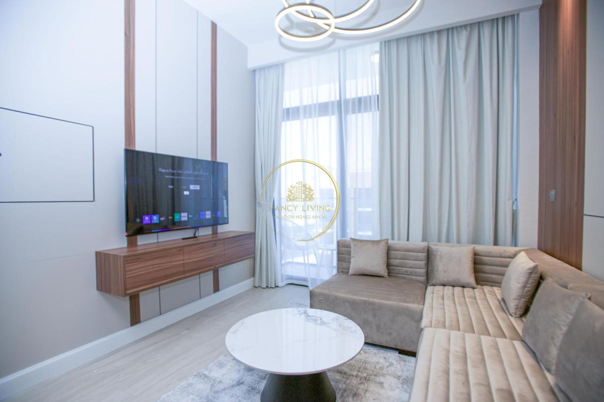 Standard 1bhk Located In Azizi Riviera 48 *